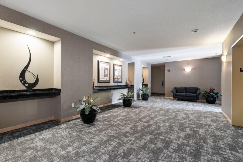 Building Photo - 10900 W Bluemound Rd