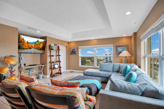 Building Photo - 125 Pulsipher Ave