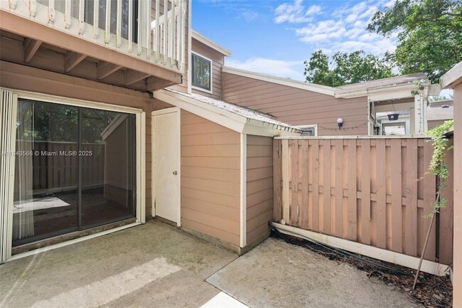 Building Photo - 7144 Sportsman Dr