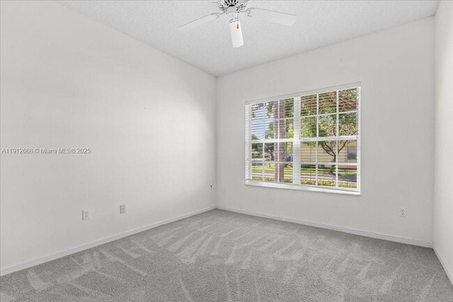 Building Photo - 2675 SE 4th Pl