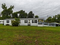 Building Photo - 913 E Avera Ave