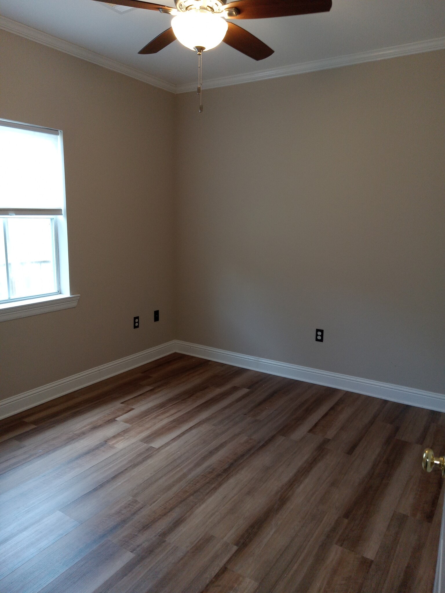 Guest bedroom #2 - 18404 White Oak Dr