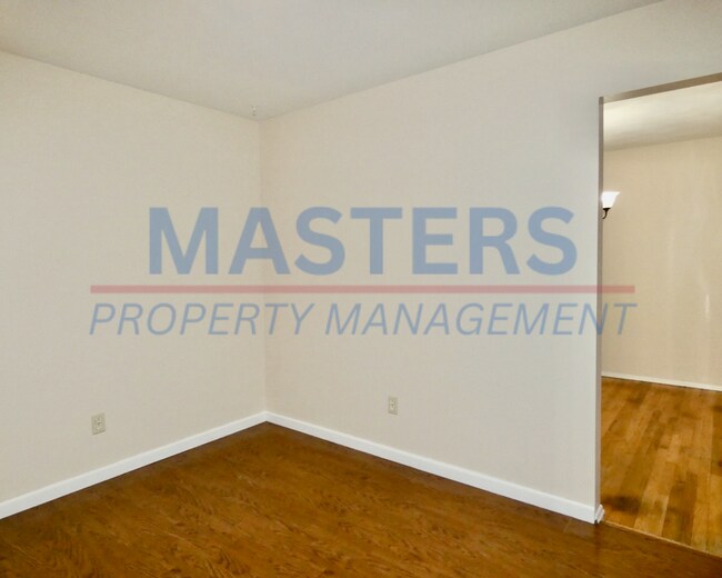 Building Photo - 532 Dussel Dr