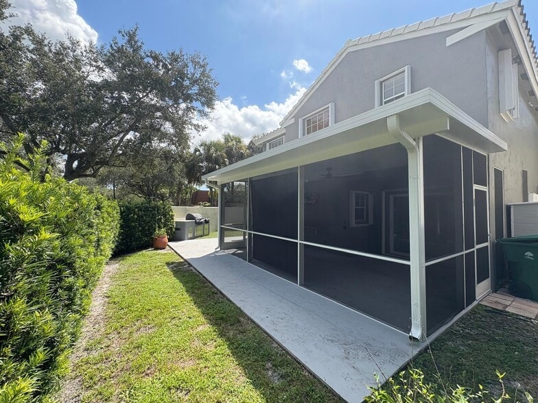 Building Photo - 11567 N Open Ct