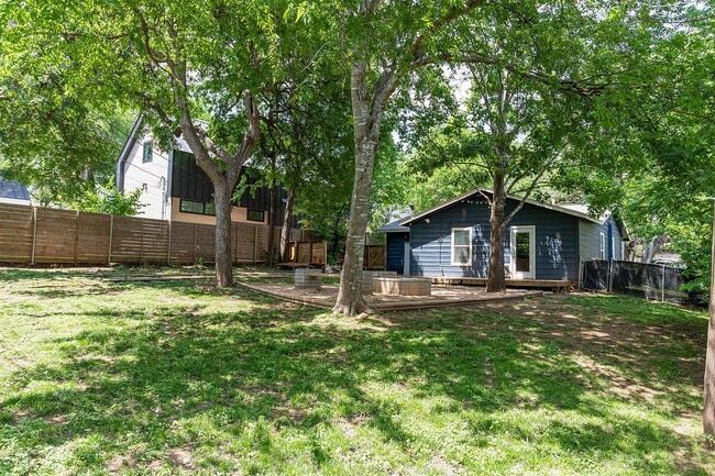 Building Photo - 1507 Grayford Dr