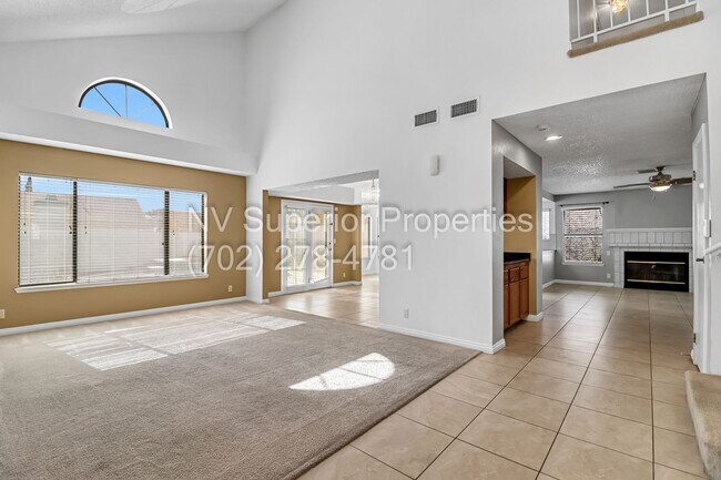 Building Photo - SW The Lakes!!!! Pool!!! Spa!!! Solar Panels!!! Primary bedroom downstairs!!! 3 Car Garage!!!