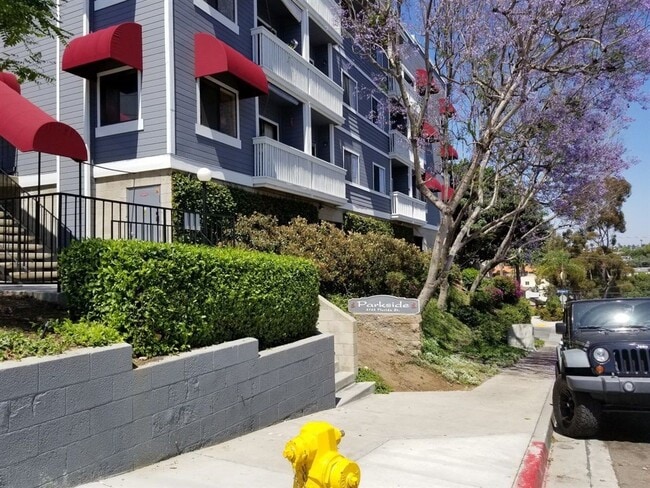 Building Photo - COMING SOON! Light & Bright 1 Bedroom/1 Ba...