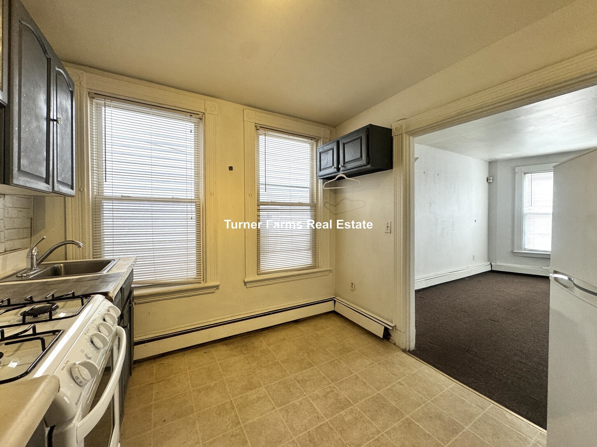 Building Photo - 8 Parker Hill Ave