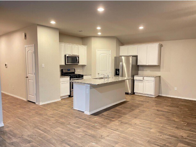 Building Photo - 13872 Rock Island Trl