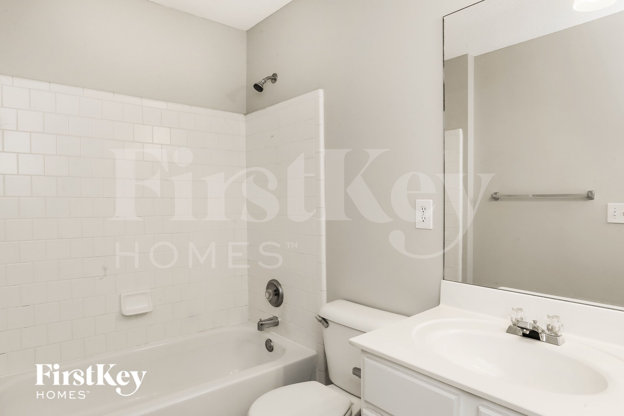 Building Photo - 786 Weybourne Ct NE