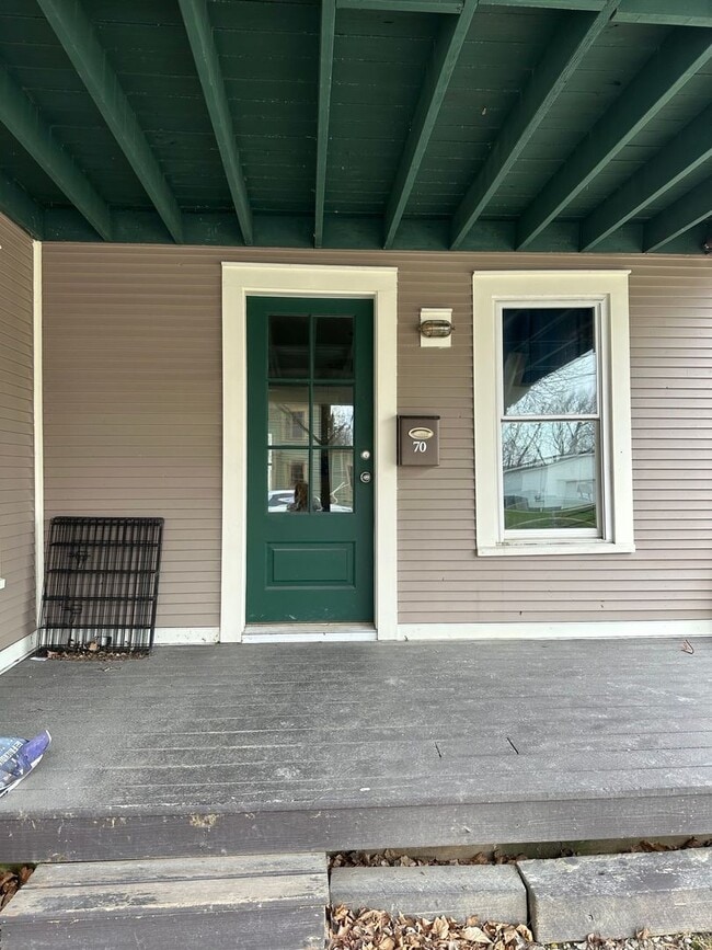 Building Photo - Spacious Single-Family House - Close to Mi...