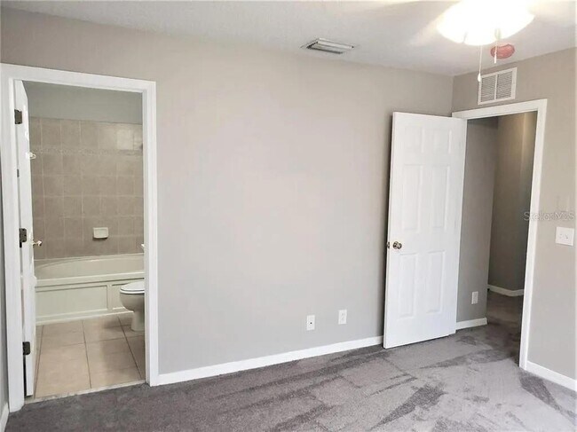 Building Photo - 3430 Dragon View Ct