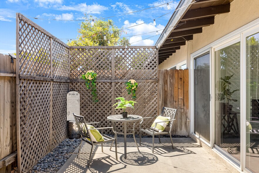 Building Photo - 790 N Shattuck Pl