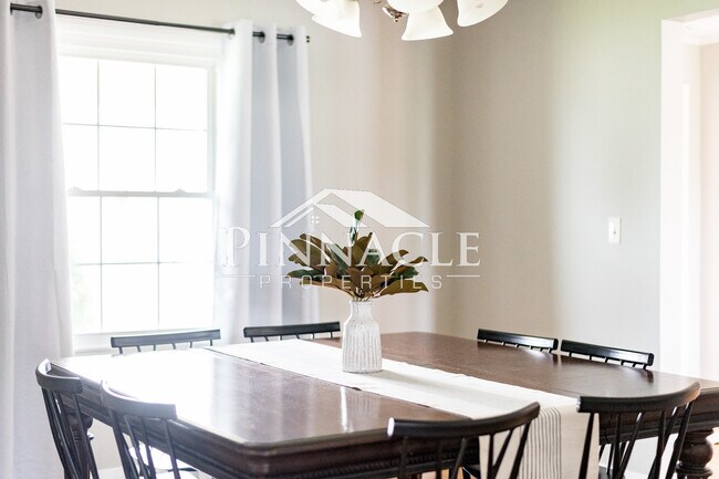 Dining Room - 126 Tomahawk Industrial Park