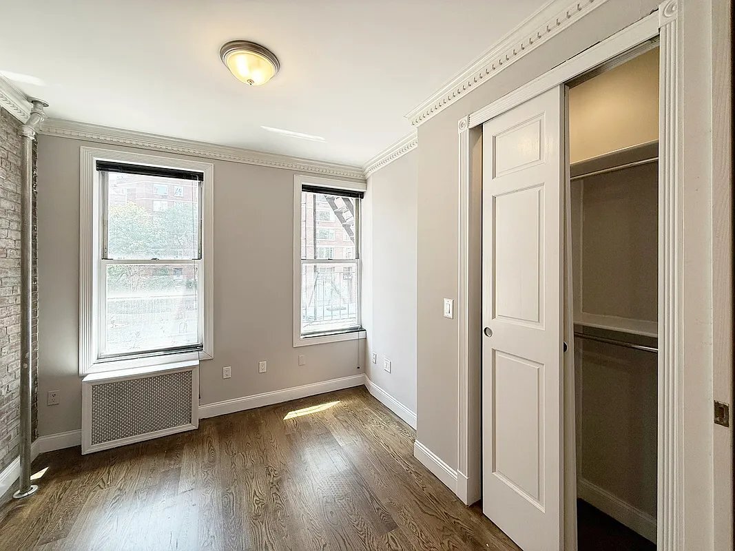 Building Photo - 493 2nd Ave