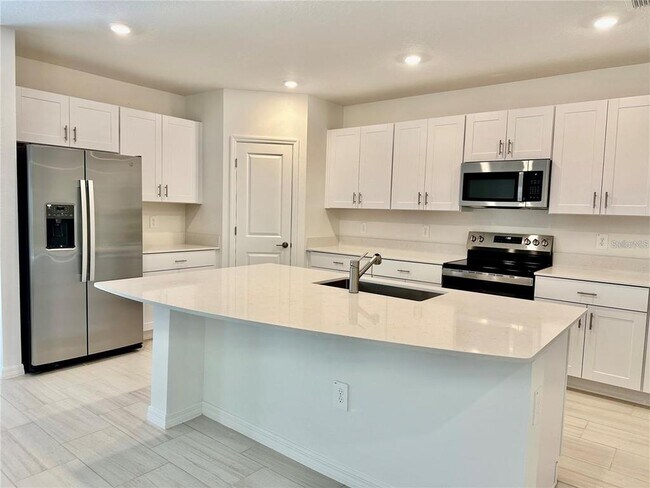 Building Photo - 17606 Happytrails St