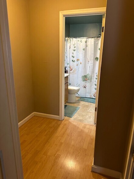 Building Photo - 1143 Nanroc Dr