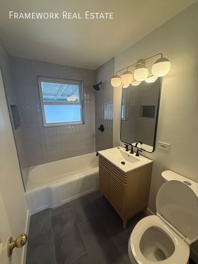 Building Photo - 2120 Irving St