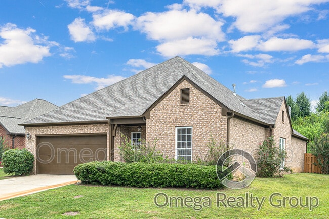 Building Photo - 252 Chesser Park Dr