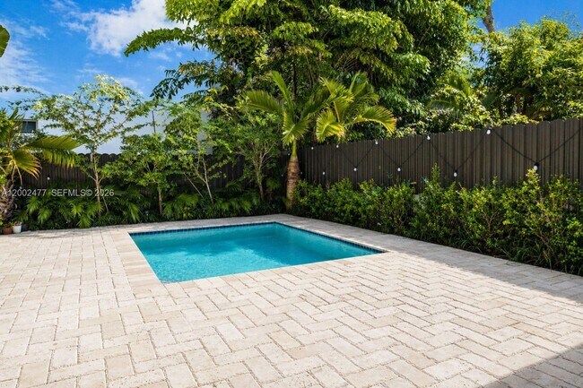 Building Photo - 3141 Day Ave