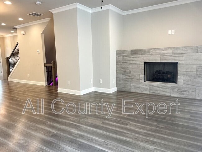 Building Photo - 1529 Huntwood Ct