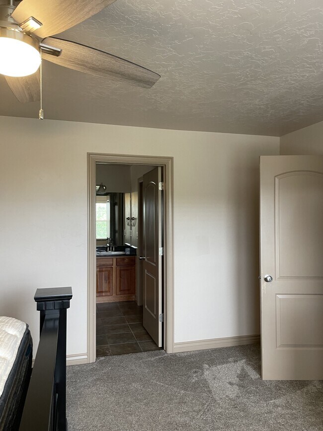 Building Photo - 5079 Fortrose Dr