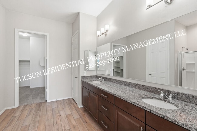 Building Photo - 12859 E Ursa Major Wy