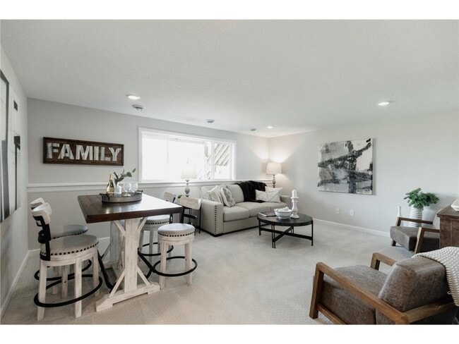 Building Photo - 1811 Fallbrooke Dr