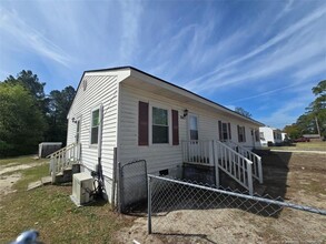 Building Photo - 1547 Center St