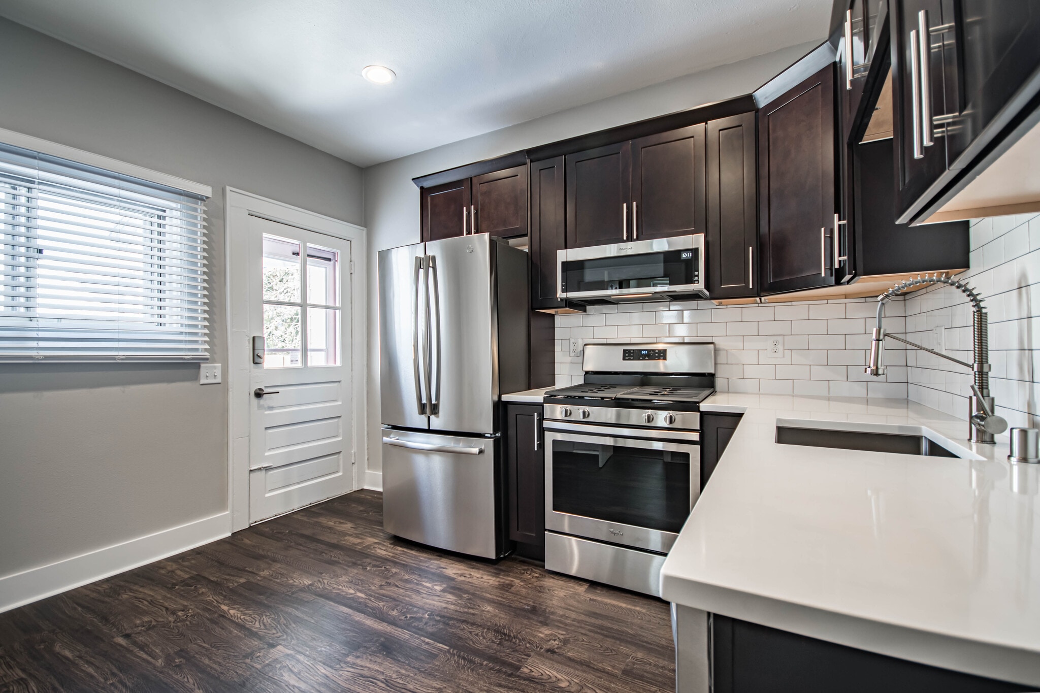 Building Photo - 1014 E Pearson St