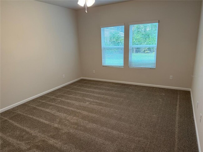 Building Photo - 9 Pier Ln