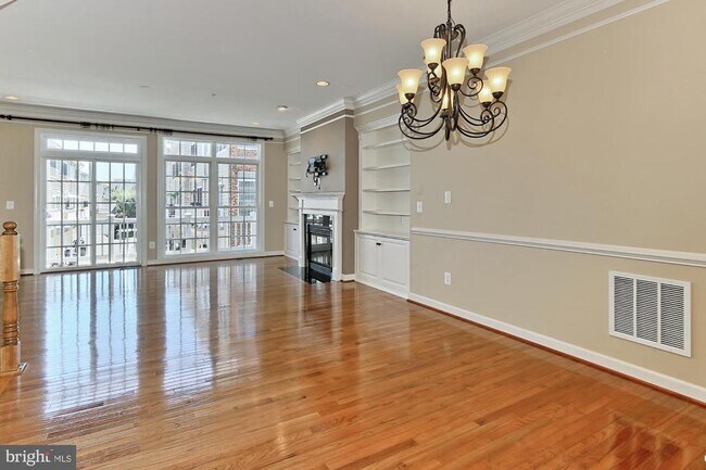 Building Photo - 478 Ferdinand Day Dr