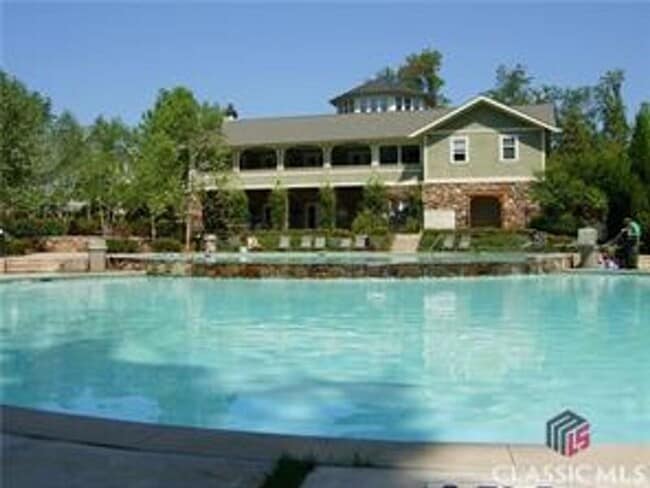 Building Photo - 490 Barnett Shoals Rd