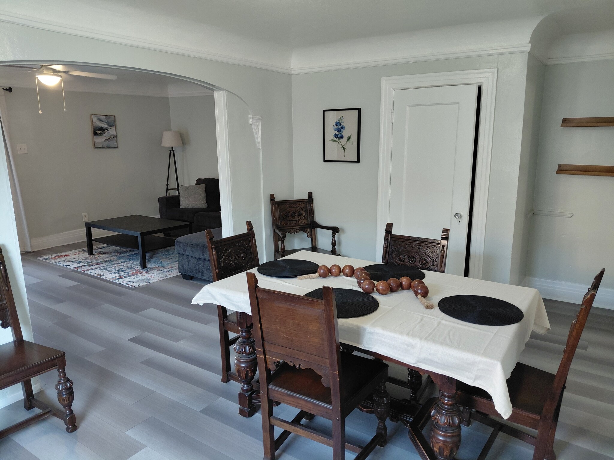 Building Photo - 2627 Buckingham Rd