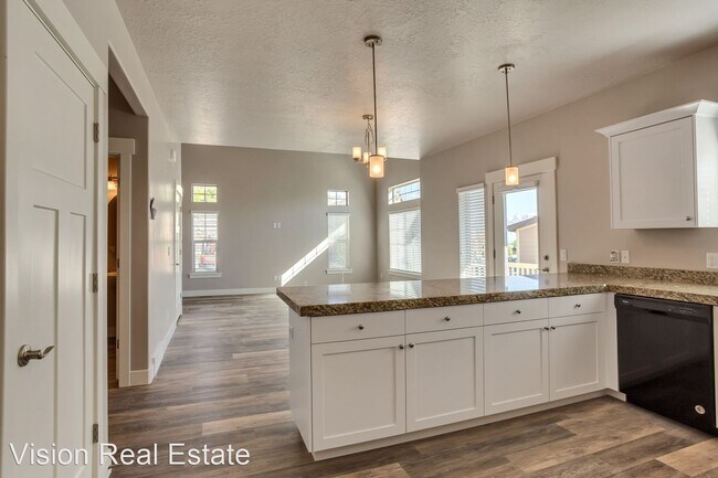 Building Photo - 1680 Aspen Summit Dr
