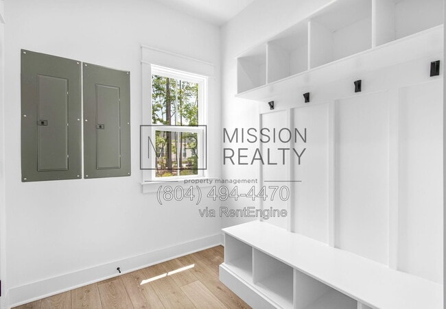 Building Photo - 13513 Pinstone Ct