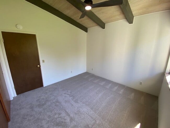 Building Photo - 1051 Shell Ave