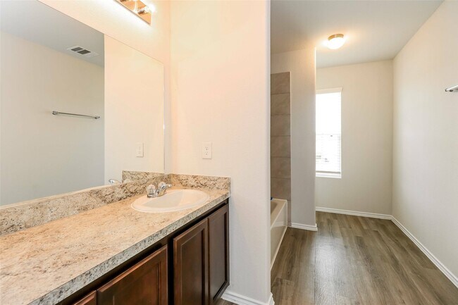 Building Photo - 22318 Porter Mountain Trl