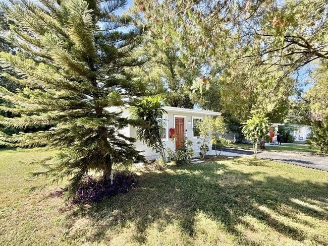 Building Photo - 4091 58th Ave N