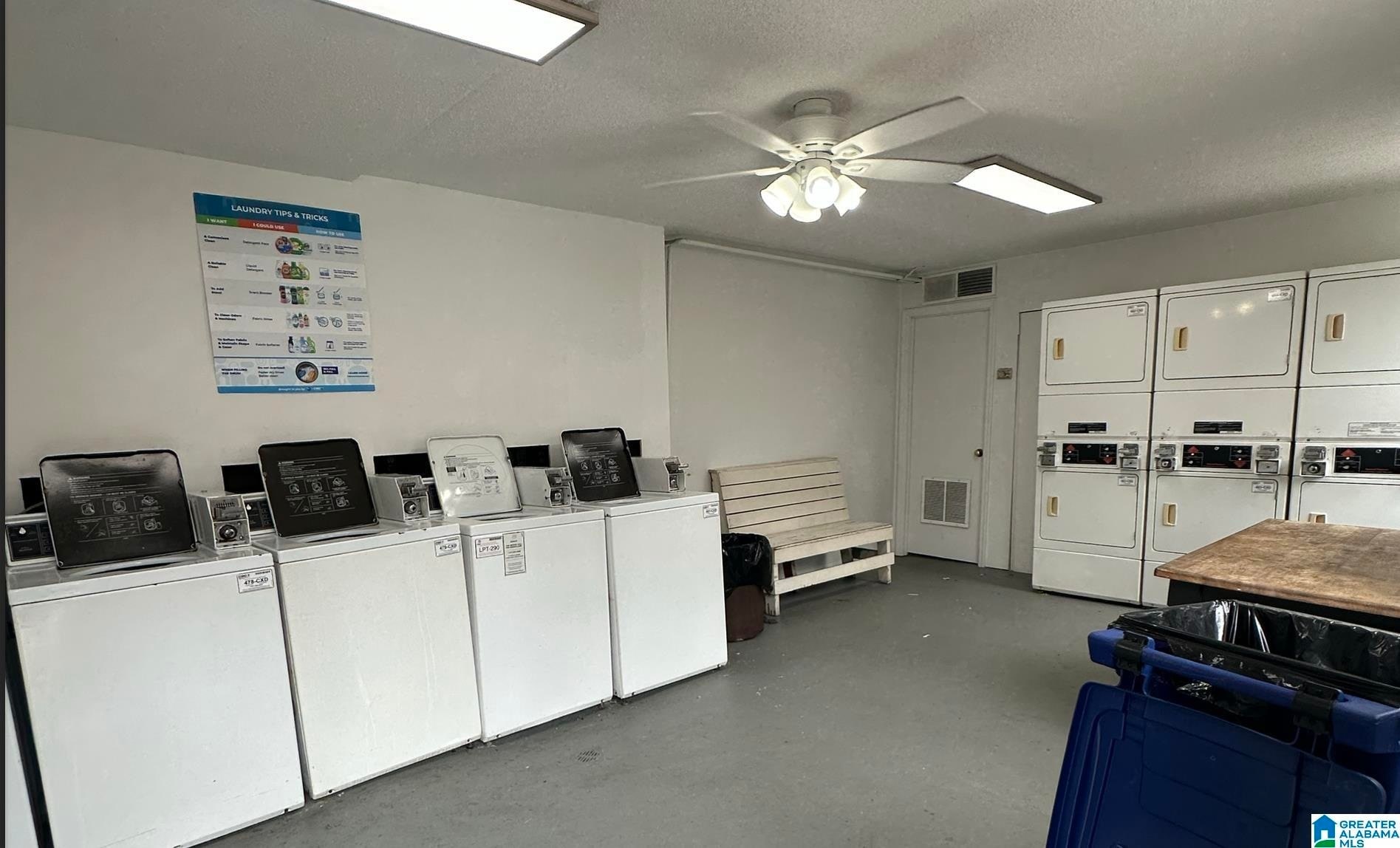 Building Photo - 828 Beacon Pky E