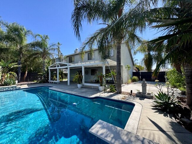 Building Photo - Spacious 3 Bedroom Menifee Home with Bonus...