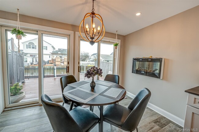 Building Photo - 71 S Bay Dr