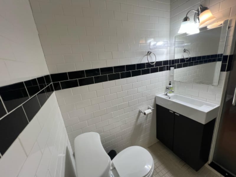 Building Photo - 118 2nd St SW