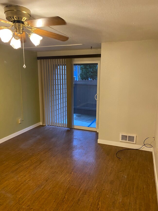 Building Photo - 8407 18th Ave W