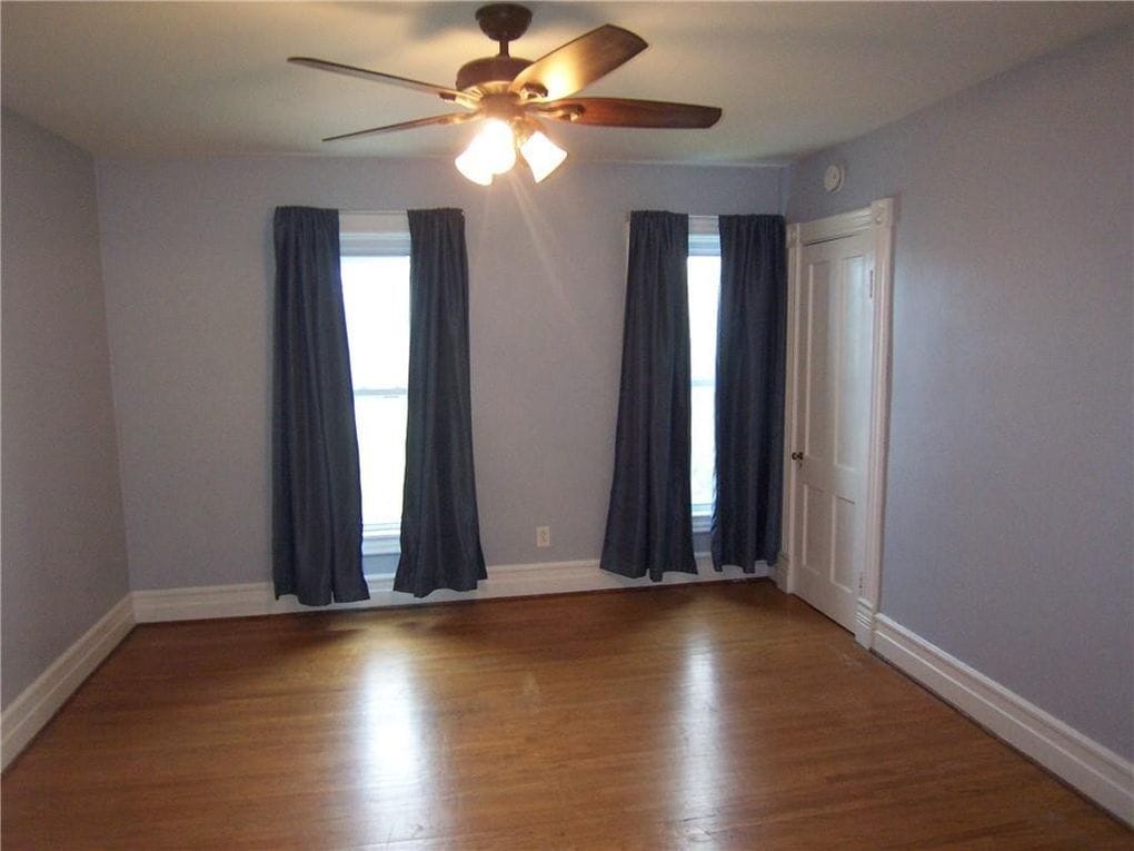 north bedroom - 300 Washington Ave