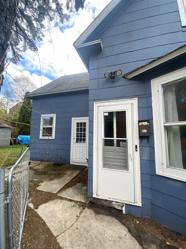 Building Photo - 1826 Minnesota Ave