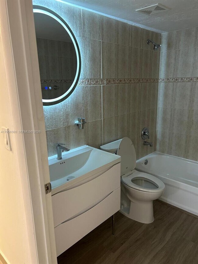 Building Photo - 12219 SW 14th Ln