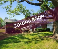Building Photo - 2 Bed 1 1/2 Bath Duplex on Terre Hautes Northside