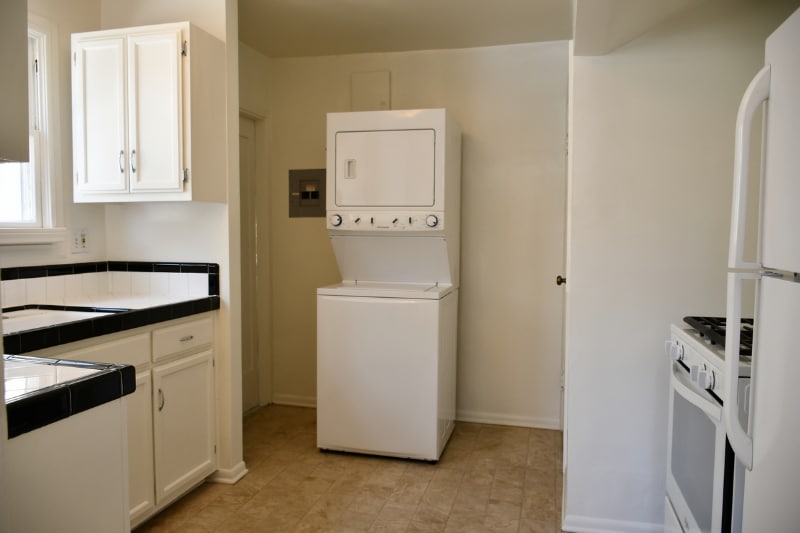 Building Photo - 1834 Normandie Ave