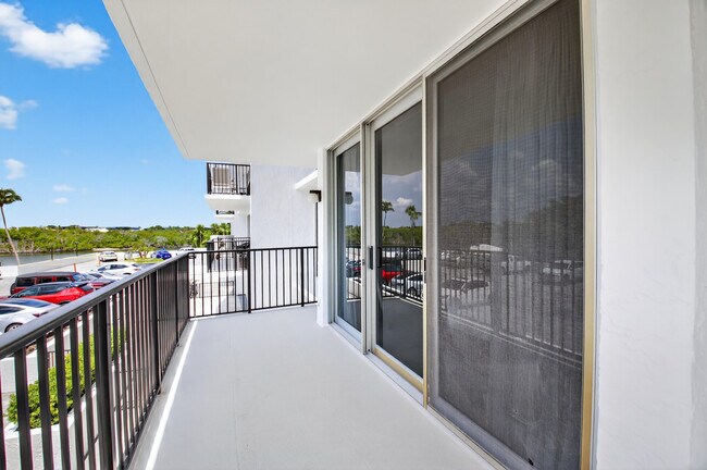 Building Photo - 4750 S Ocean Blvd